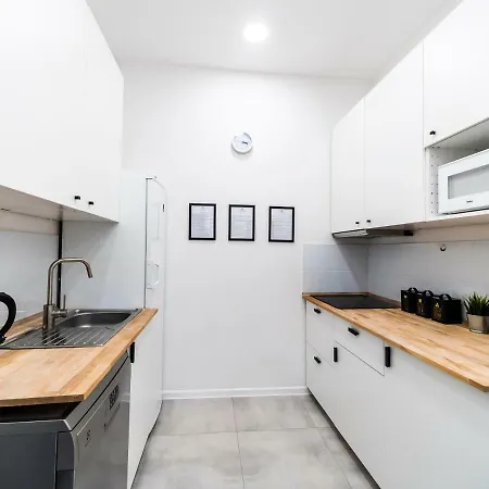 Hotel apartamentowy Royal Jaracza 15 Łódź