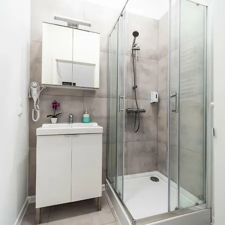 Royal Jaracza 15 Apartmanhotel